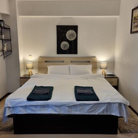 Central & Comfy, Peaceful Apt In ยาช ภายนอก รูปภาพ