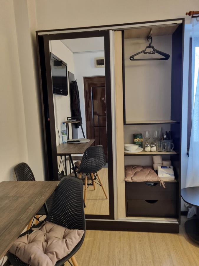 Central & Comfy, Peaceful Apt In ยาช ภายนอก รูปภาพ