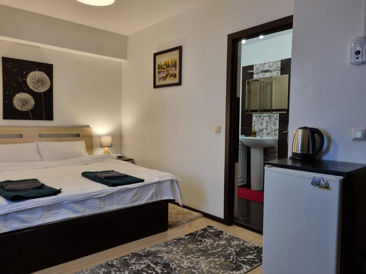 Central & Comfy, Peaceful Apt In ยาช ภายนอก รูปภาพ